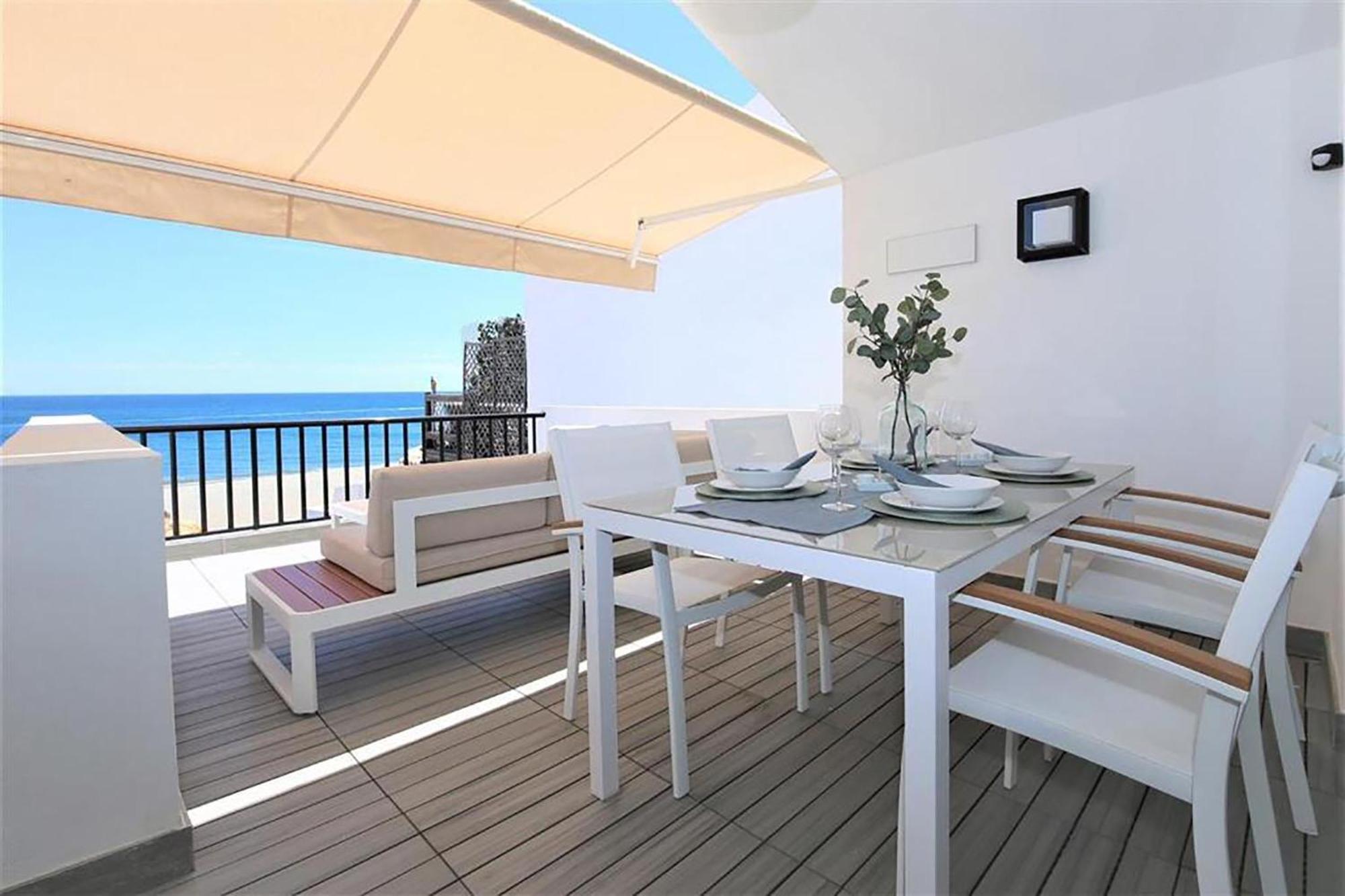 Beachhouse Galore Estepona Dış mekan fotoğraf